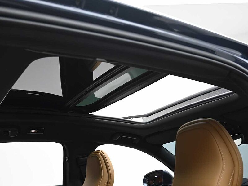 Volvo  Ultimate, B6 AWD 마일드 하이브리드, 가솔린, 브라이트