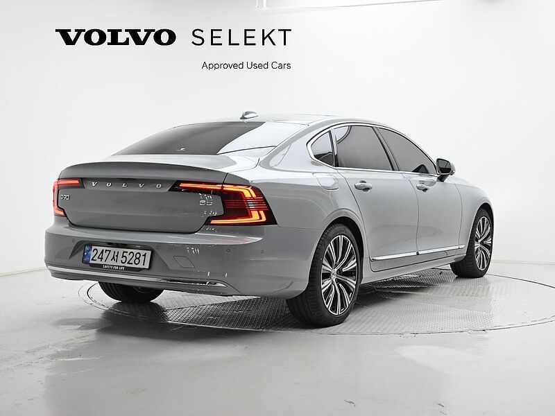 Volvo Ultimate, B5 마일드 하이브리드, 가솔린, 브라이트