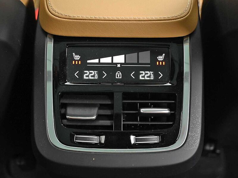 Volvo  Ultimate, B6 AWD mild hybrid, 가솔린, Bright, 7 좌석