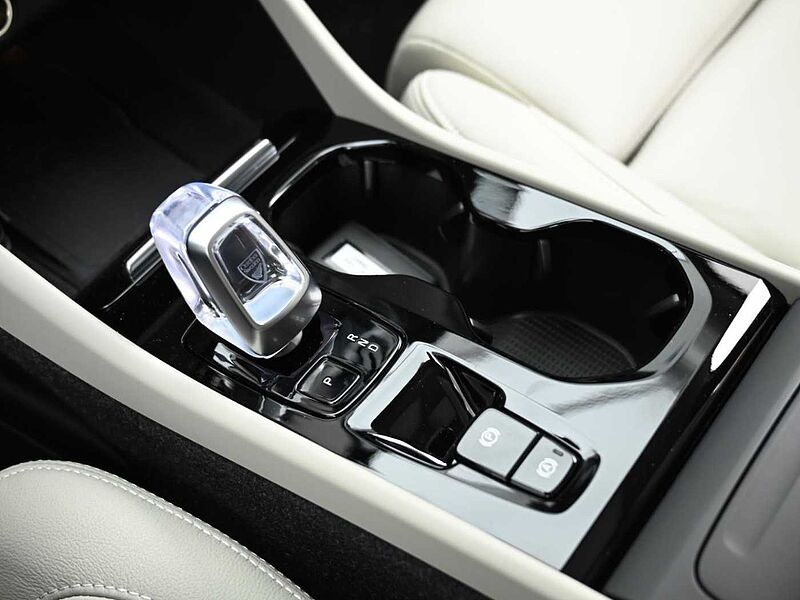 Volvo  Ultimate, B4 AWD 마일드 하이브리드, 가솔린, 브라이트