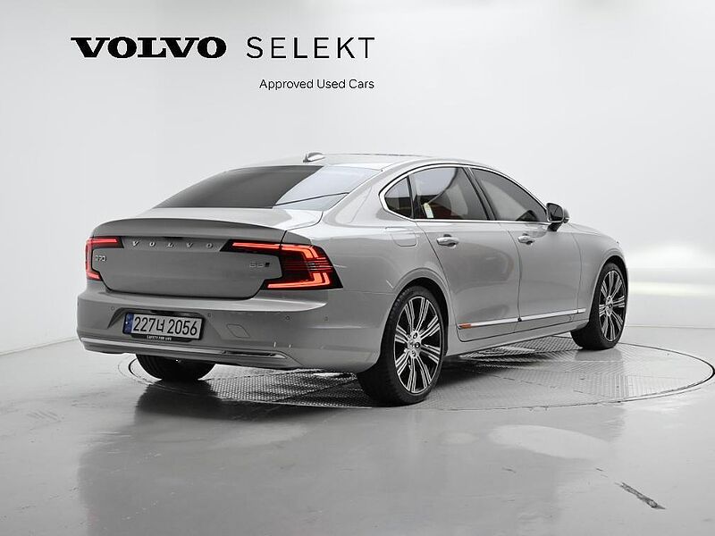 Volvo  Ultimate, B6 AWD 마일드 하이브리드, 가솔린, 브라이트