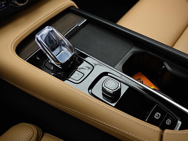Volvo  Ultimate, B6 AWD 마일드 하이브리드, 가솔린, 브라이트