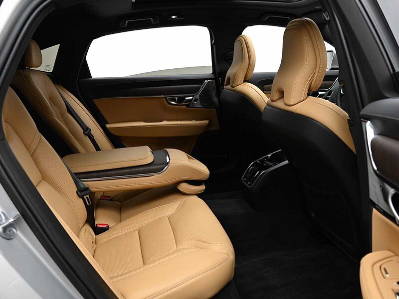 Volvo  Ultimate, B6 AWD 마일드 하이브리드, 가솔린, 브라이트