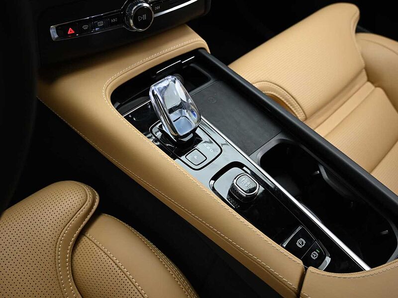 Volvo  Recharge Ultimate, T8 AWD 플러그-인 하이브리드, 전기/가솔린, 브라이트, 7 좌석