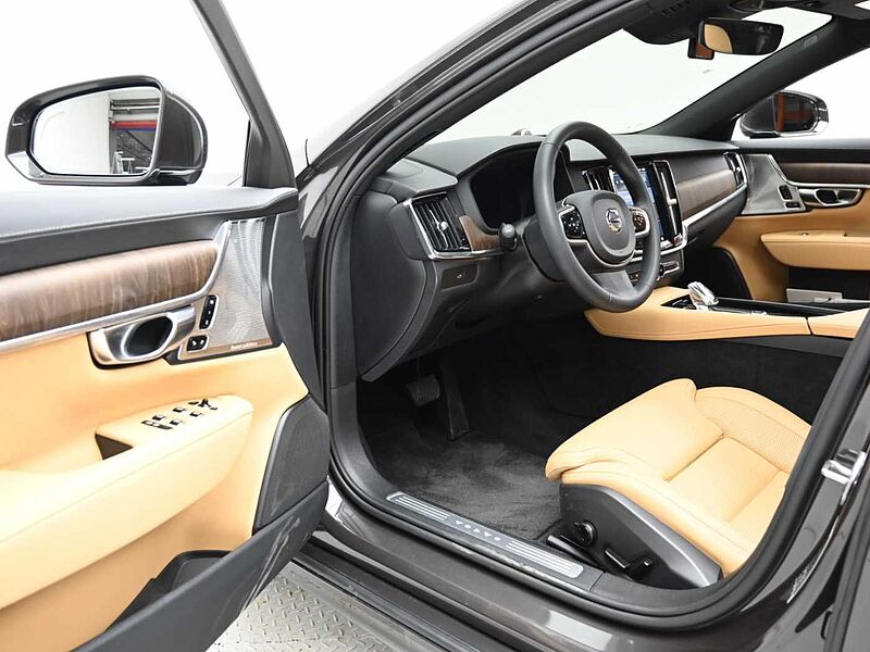 Volvo Ultimate, B5 마일드 하이브리드, 가솔린, 브라이트