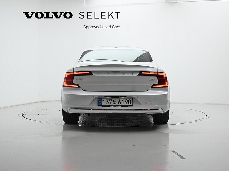 Volvo Ultimate, B5 마일드 하이브리드, 가솔린, 브라이트