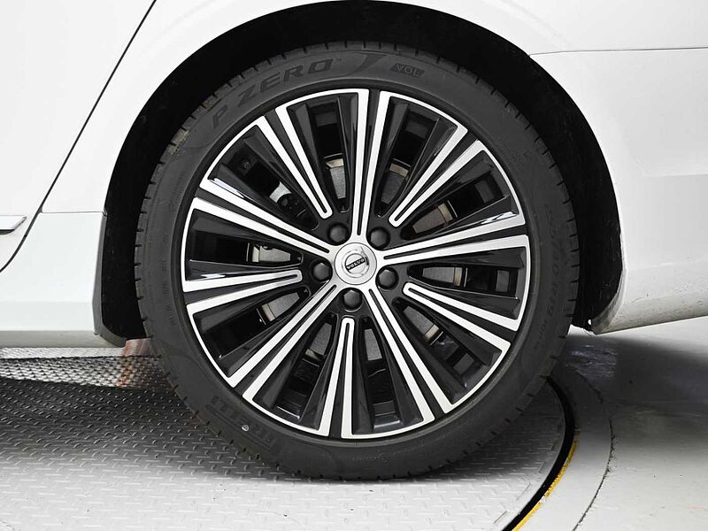 Volvo Ultimate, B5 마일드 하이브리드, 가솔린, 브라이트