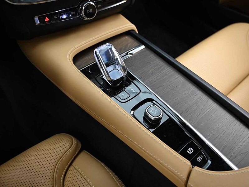 Volvo Ultimate, B5 마일드 하이브리드, 가솔린, 브라이트