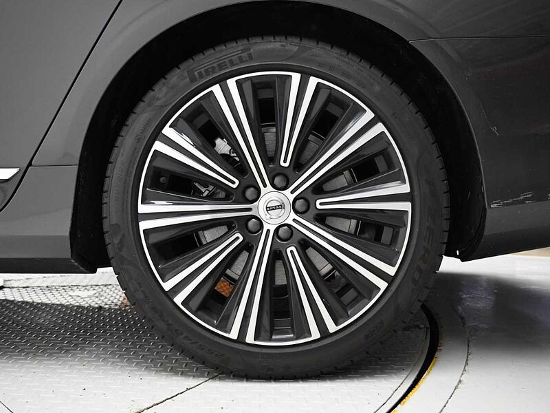 Volvo Ultimate, B5 마일드 하이브리드, 가솔린, 브라이트