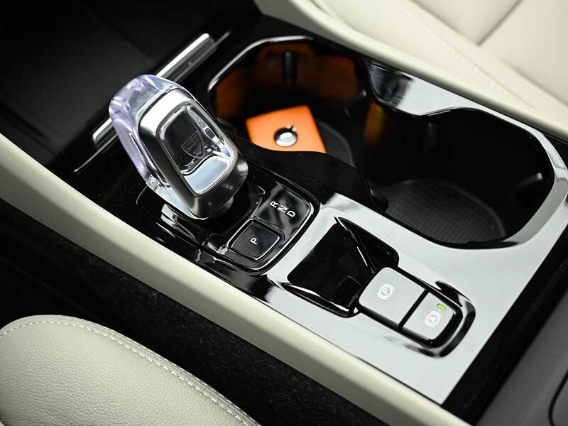 Volvo Ultra, B4 AWD 마일드 하이브리드, 가솔린, 브라이트