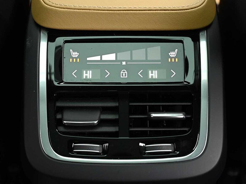 Volvo  Ultimate, B6 AWD mild hybrid, 가솔린, Bright, 7 좌석