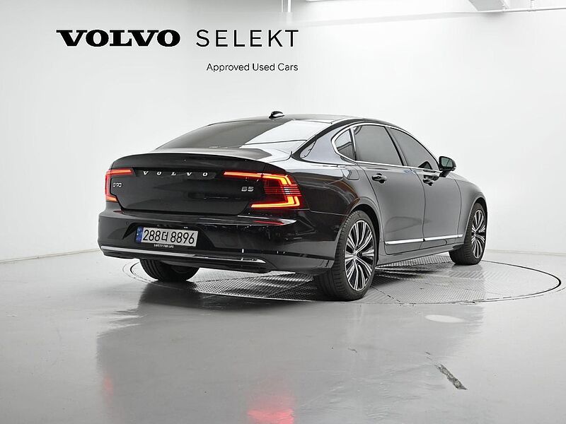 Volvo Ultimate, B5 마일드 하이브리드, 가솔린, 브라이트