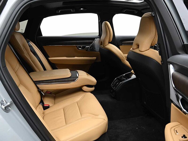 Volvo Ultimate, B5 마일드 하이브리드, 가솔린, 브라이트