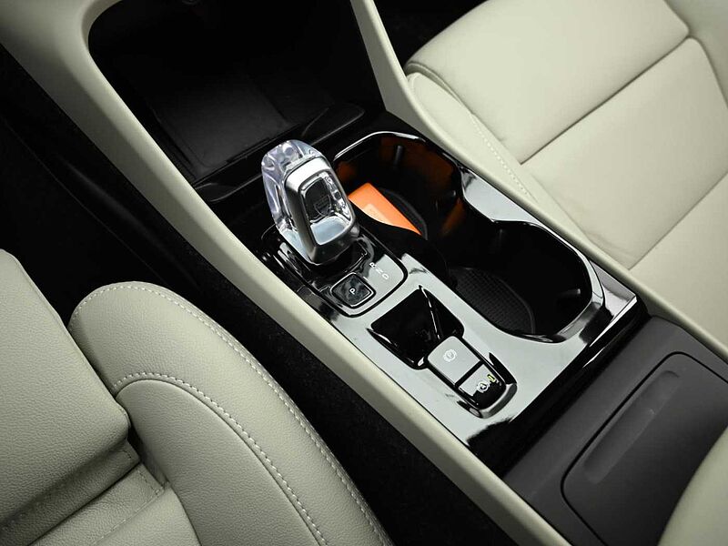 Volvo  Ultra, B4 AWD 마일드 하이브리드, 가솔린, 브라이트