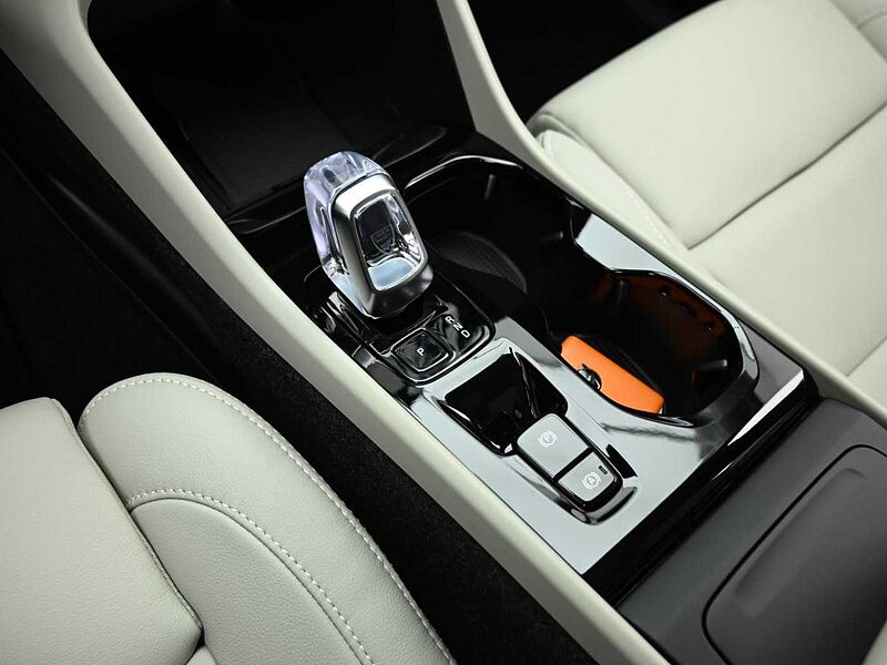 Volvo  Ultra, B4 AWD 마일드 하이브리드, 가솔린, 브라이트