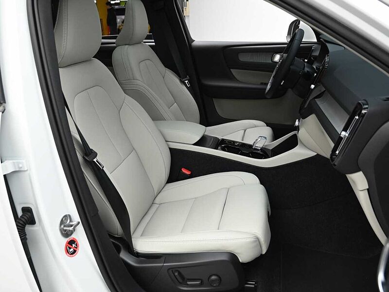 Volvo  Ultra, B4 AWD 마일드 하이브리드, 가솔린, 브라이트