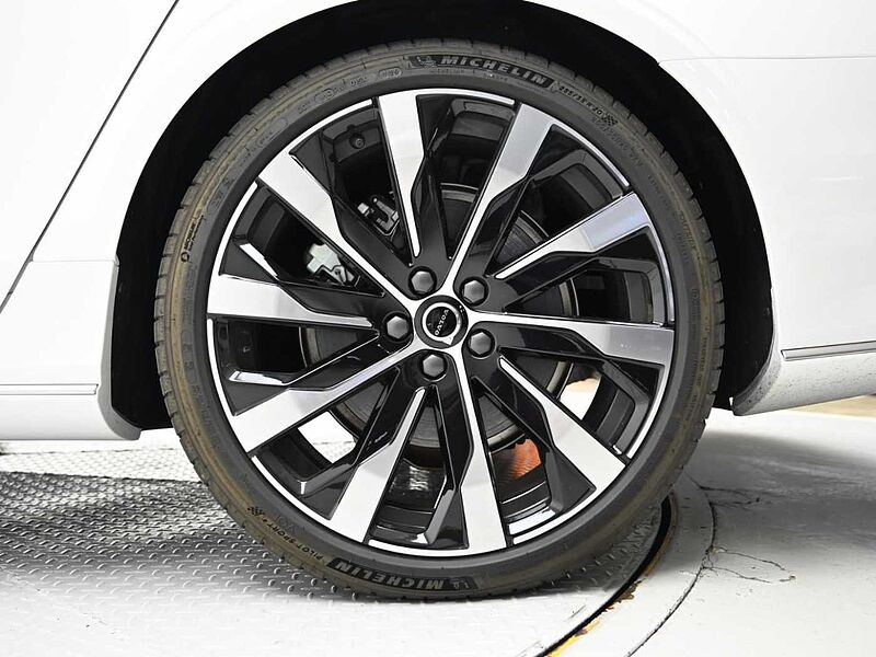 Volvo  Ultra, B5 마일드 하이브리드, 가솔린, 브라이트