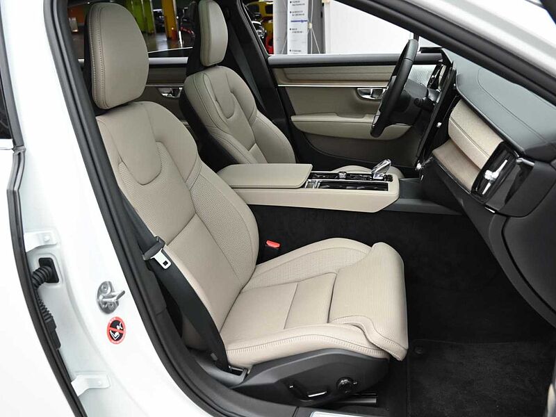 Volvo  Ultra, B5 마일드 하이브리드, 가솔린, 브라이트