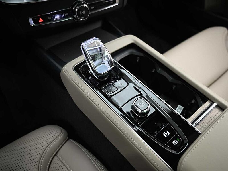 Volvo  Ultra, B5 마일드 하이브리드, 가솔린, 다크