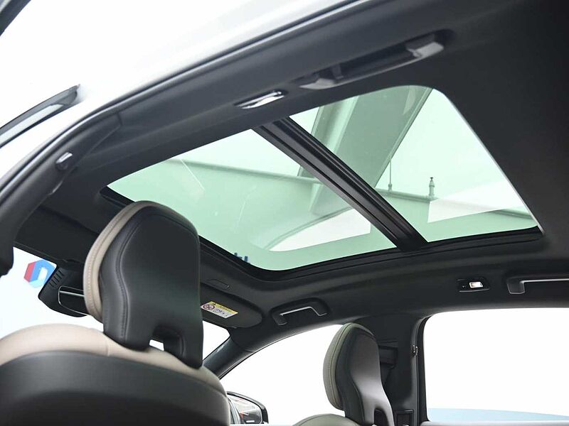 Volvo  Ultra, B5 마일드 하이브리드, 가솔린, 다크