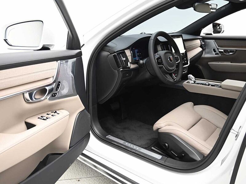 Volvo  Ultra, B5 마일드 하이브리드, 가솔린, 브라이트