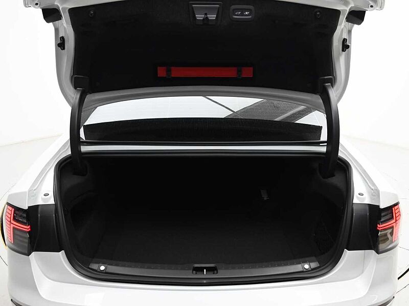 Volvo  Ultra, B5 마일드 하이브리드, 가솔린, 브라이트