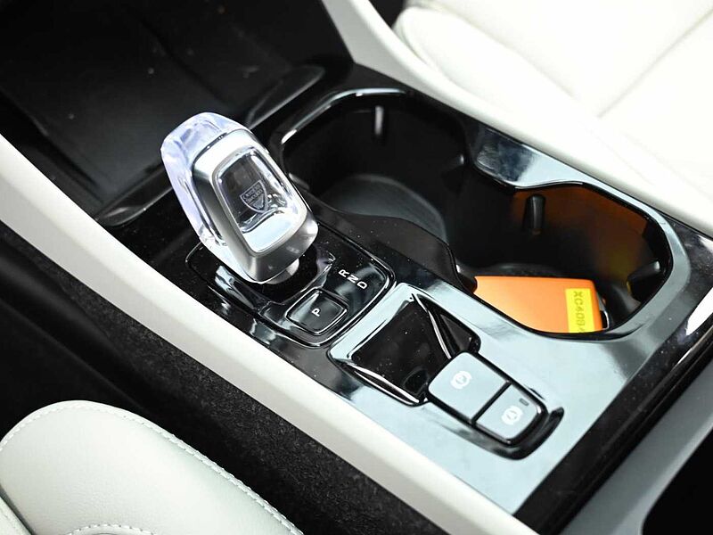 Volvo  Ultra, B4 AWD 마일드 하이브리드, 가솔린, 브라이트