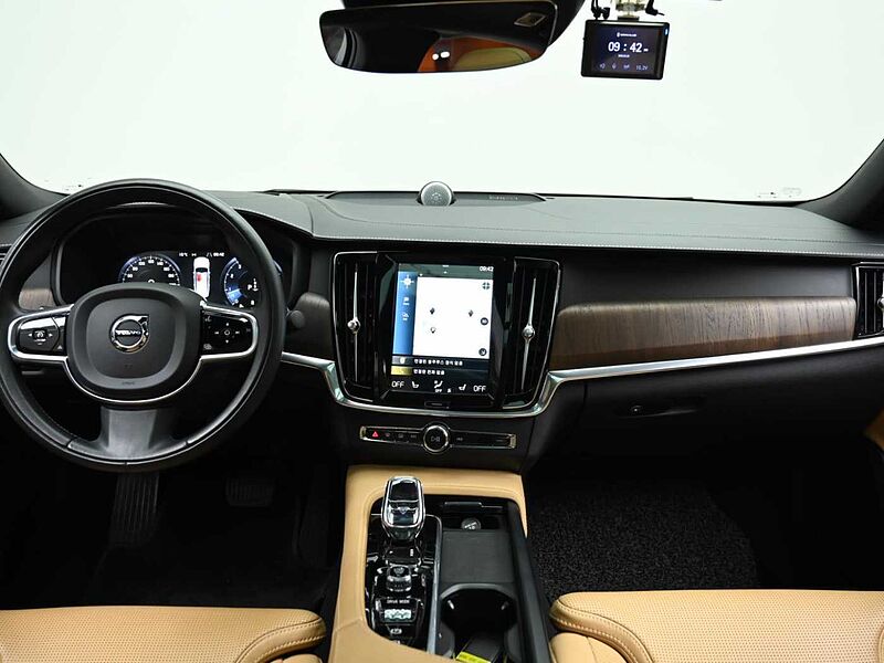 Volvo  Inscription, B5, 250hp/350Nm