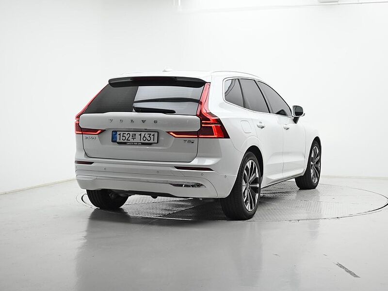 Volvo  Ultra, T8 AWD 플러그-인 하이브리드, 전기/가솔린, 브라이트