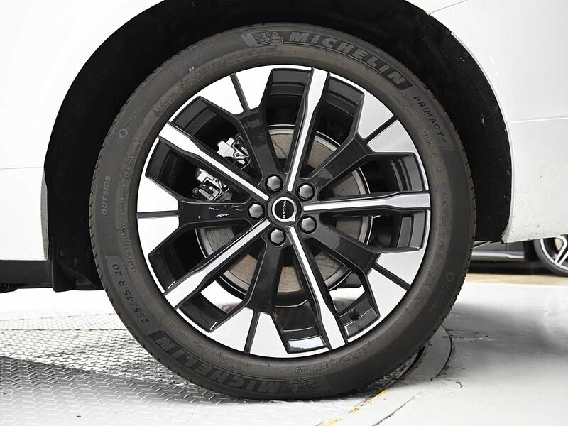 Volvo  Ultra, T8 AWD 플러그-인 하이브리드, 전기/가솔린, 브라이트