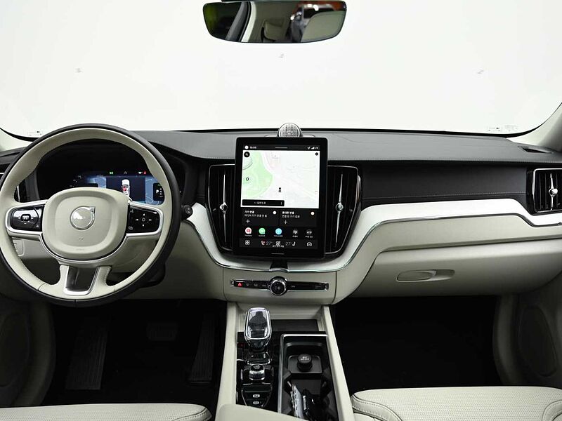 Volvo  Ultra, T8 AWD 플러그-인 하이브리드, 전기/가솔린, 브라이트