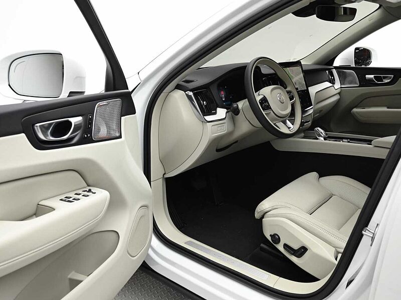 Volvo  Ultra, T8 AWD 플러그-인 하이브리드, 전기/가솔린, 브라이트