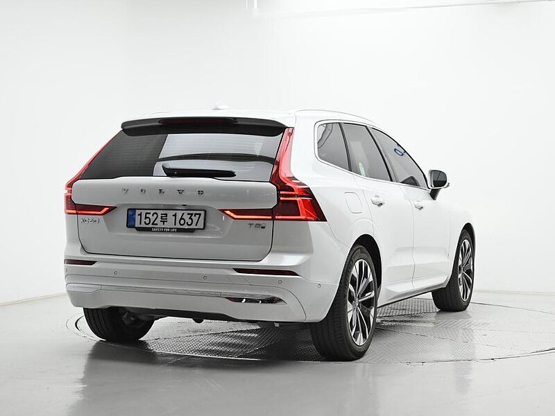Volvo  Ultra, T8 AWD 플러그-인 하이브리드, 전기/가솔린, 브라이트