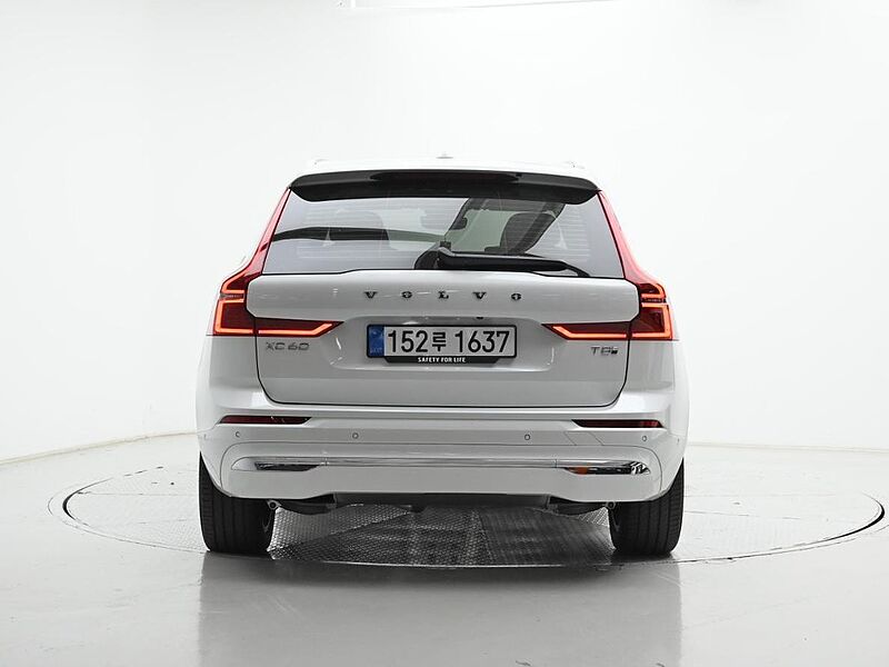 Volvo  Ultra, T8 AWD 플러그-인 하이브리드, 전기/가솔린, 브라이트