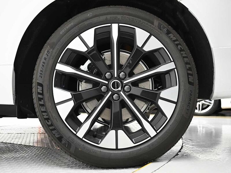 Volvo  Ultra, T8 AWD 플러그-인 하이브리드, 전기/가솔린, 브라이트