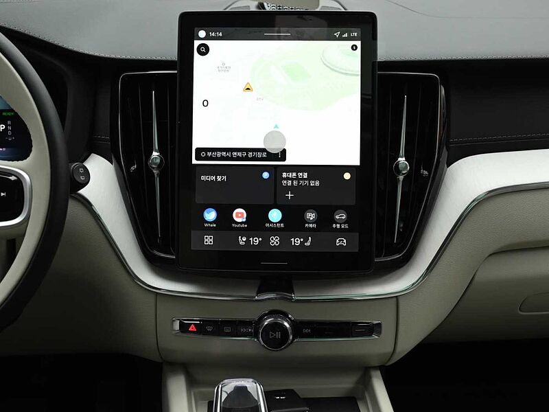 Volvo  Ultra, T8 AWD 플러그-인 하이브리드, 전기/가솔린, 브라이트