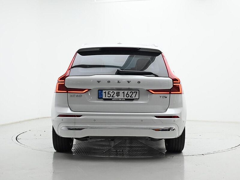 Volvo  Ultra, T8 AWD 플러그-인 하이브리드, 전기/가솔린, 브라이트