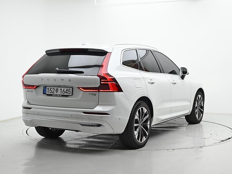 Volvo  Ultra, T8 AWD 플러그-인 하이브리드, 전기/가솔린, 브라이트
