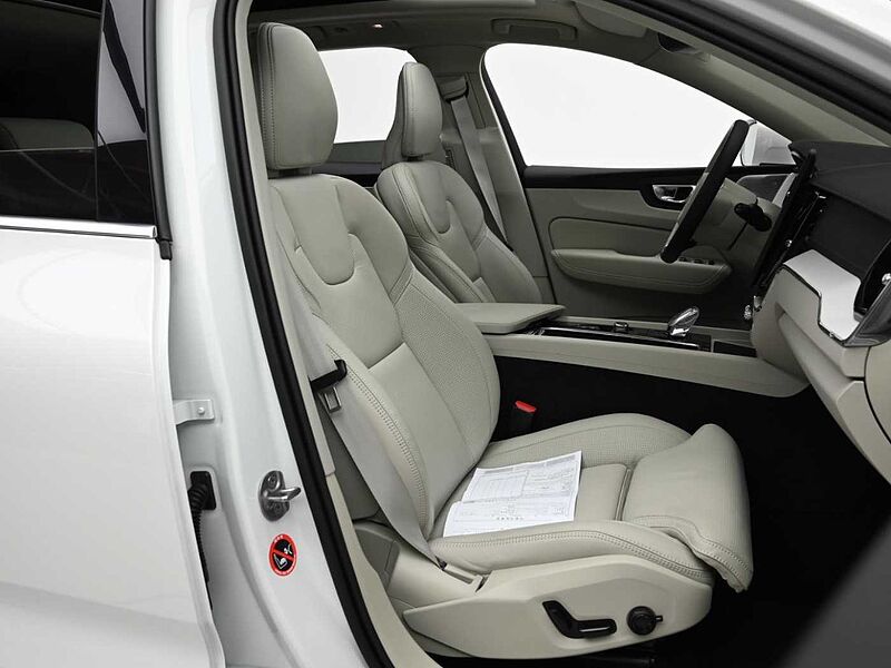 Volvo  Ultra, T8 AWD 플러그-인 하이브리드, 전기/가솔린, 브라이트