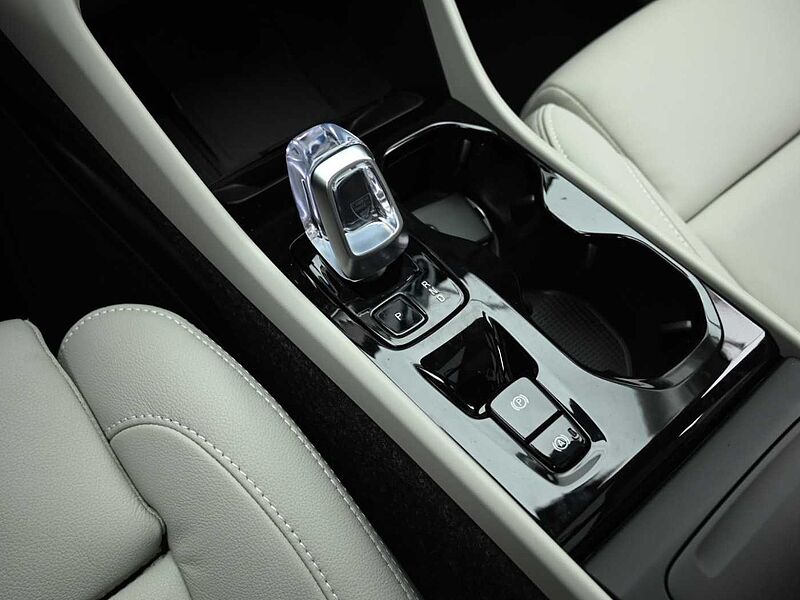 Volvo  Ultra, B4 AWD 마일드 하이브리드, 가솔린, 브라이트