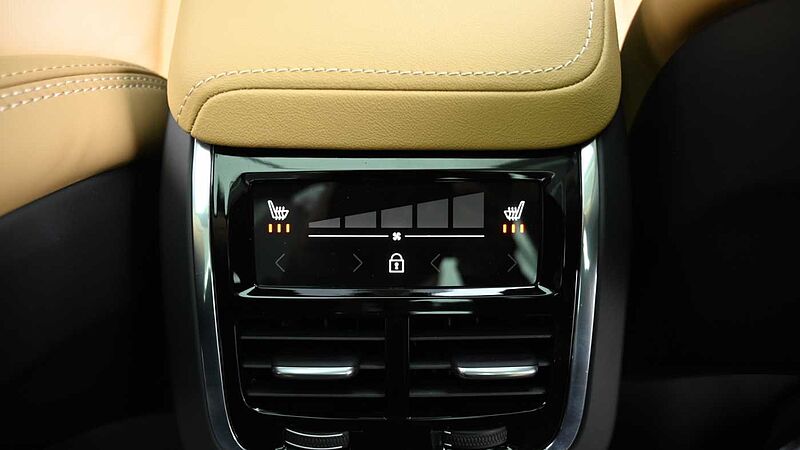 Volvo Ultimate, B5 AWD mild hybrid, 가솔린, Bright