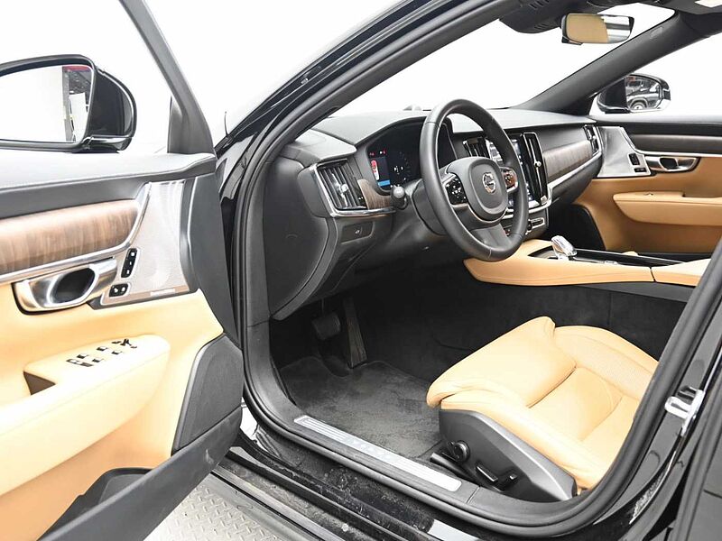 Volvo Ultimate, B5 mild hybrid, 가솔린, Bright
