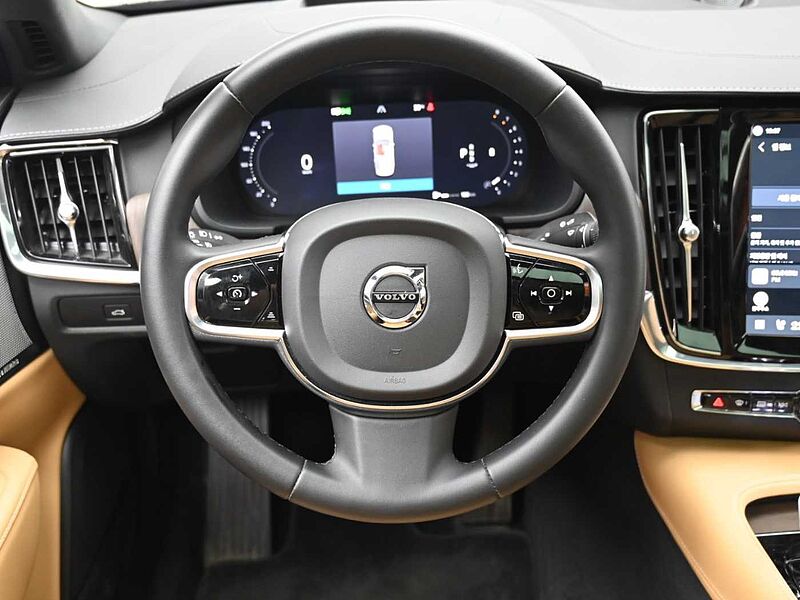 Volvo Ultimate, B5 mild hybrid, 가솔린, Bright