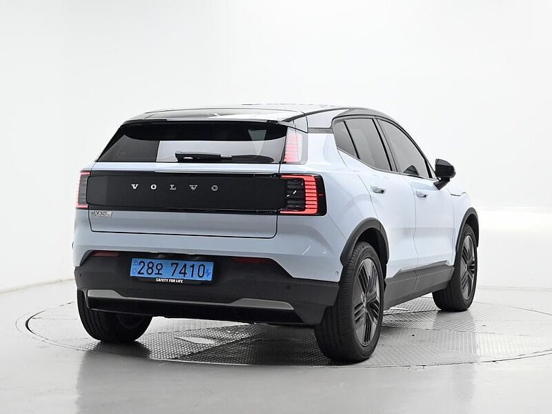 Volvo Ultra, Twin Motor Performance, 순수 전기
