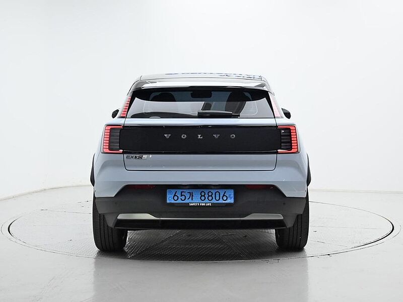 Volvo  Ultra, Twin Motor Performance, 순수 전기