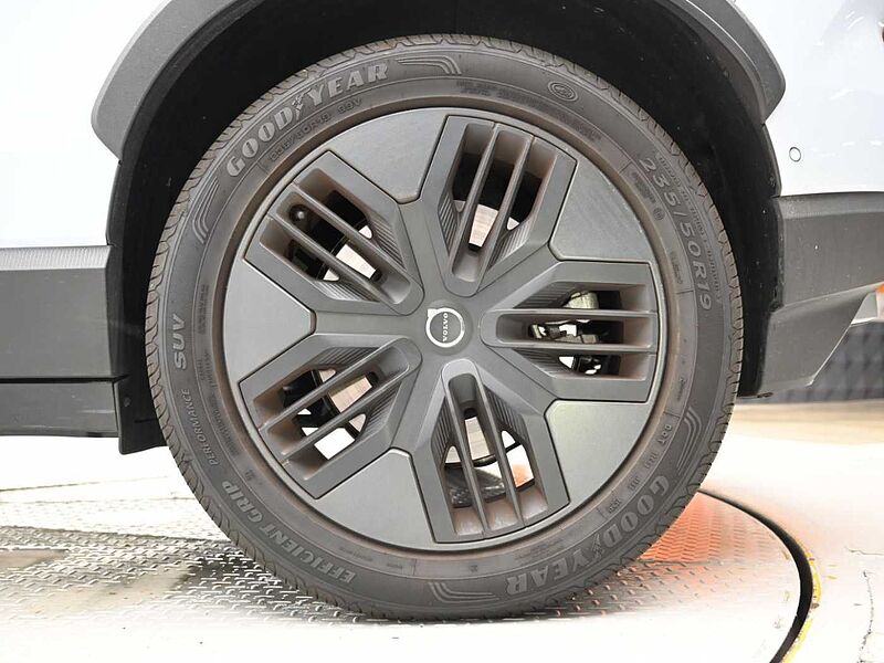 Volvo  Ultra, Twin Motor Performance, 순수 전기
