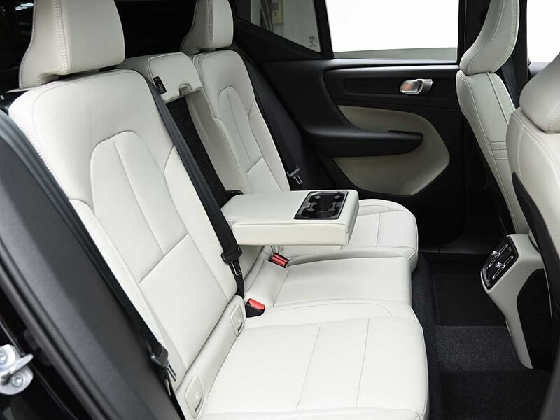 Volvo Ultra, B4 AWD 마일드 하이브리드, 가솔린, 브라이트