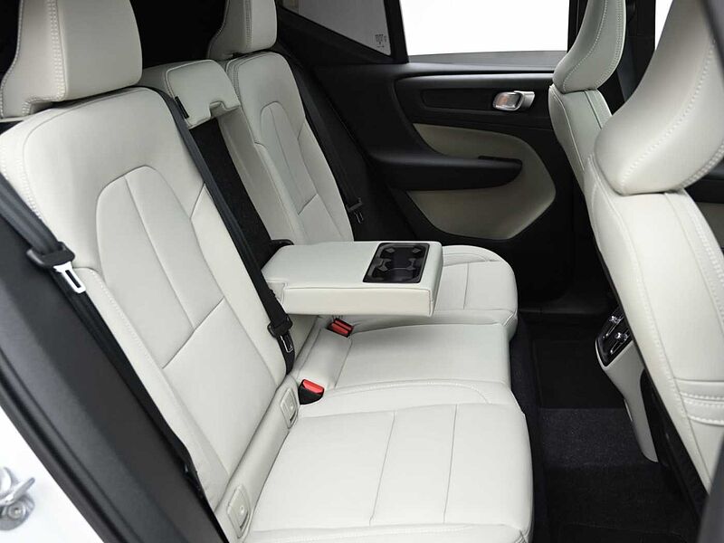 Volvo  Ultra, B4 AWD 마일드 하이브리드, 가솔린, 브라이트