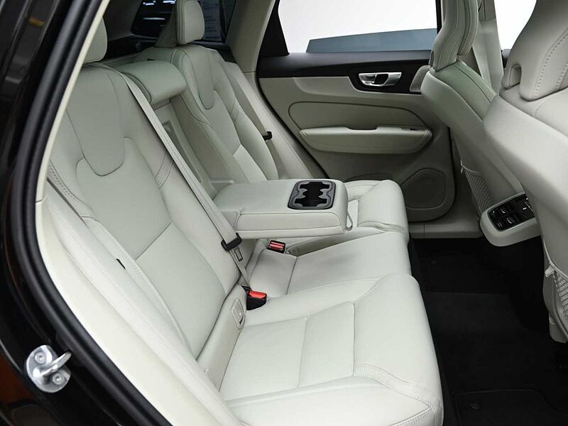 Volvo Ultra, B5 AWD 마일드 하이브리드, 가솔린, 브라이트