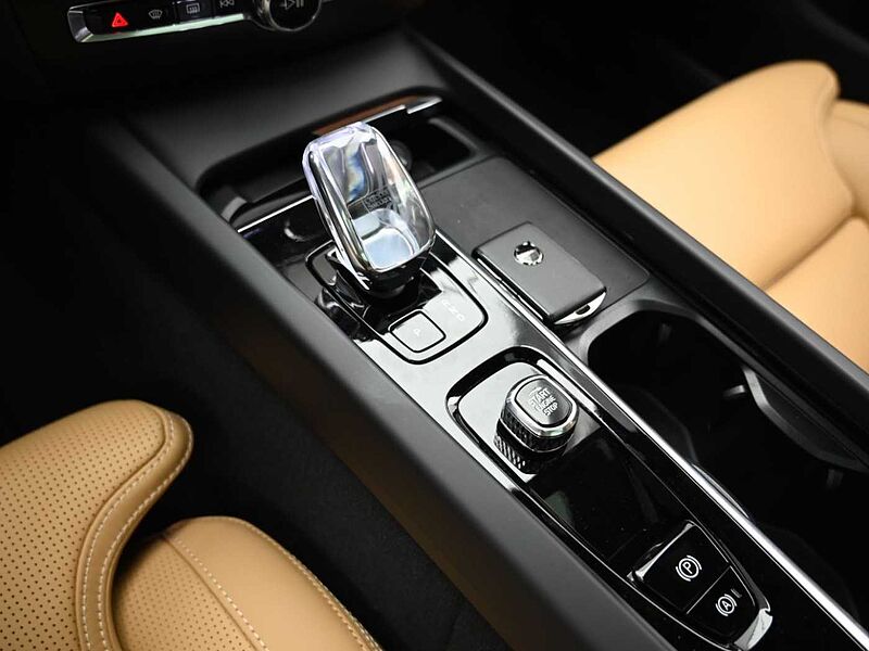 Volvo Ultra, B5 AWD 마일드 하이브리드, 가솔린, 브라이트